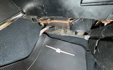 Ford-Thunderbird-1966-Sundust-Beige-Black-26