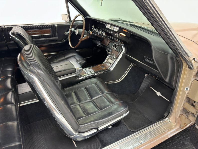 Ford-Thunderbird-1966-Sundust-Beige-Black-47