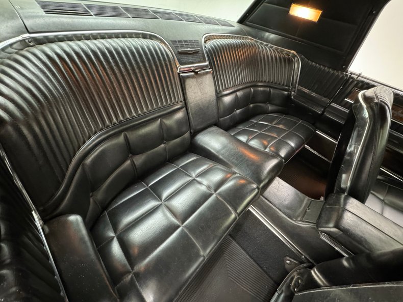 Ford-Thunderbird-1966-Sundust-Beige-Black-48