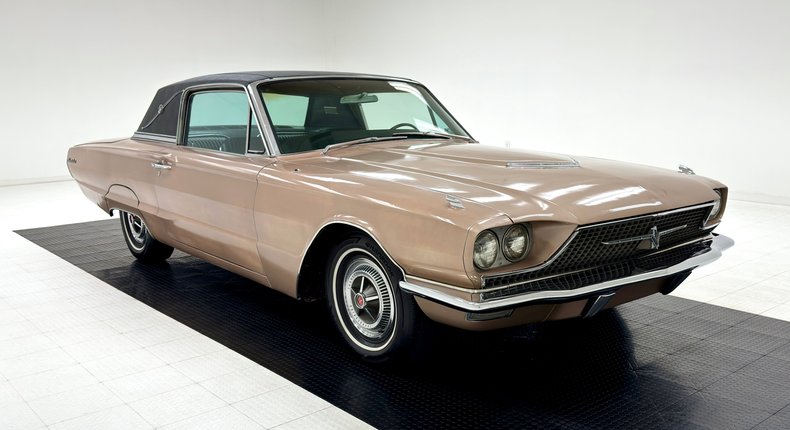 Ford-Thunderbird-1966-Sundust-Beige-Black-5