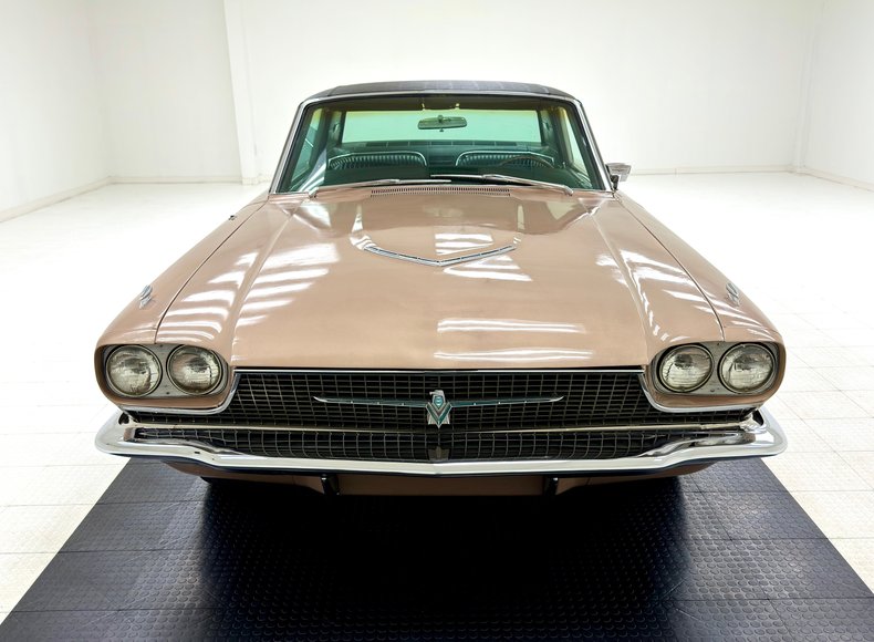 Ford-Thunderbird-1966-Sundust-Beige-Black-6