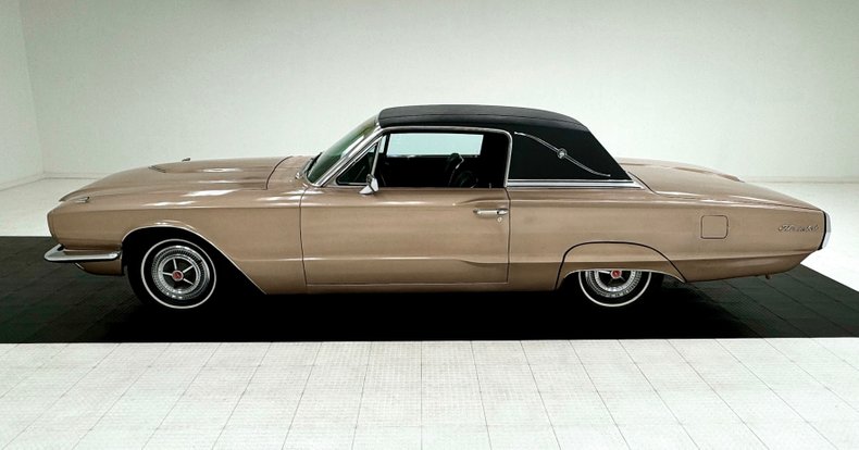 Ford-Thunderbird-1966-Sundust-Beige-Black