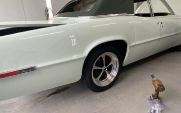 Ford-Thunderbird-1968-Sedan-11