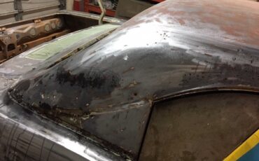 Ford-Thunderbird-1968-Sedan-17