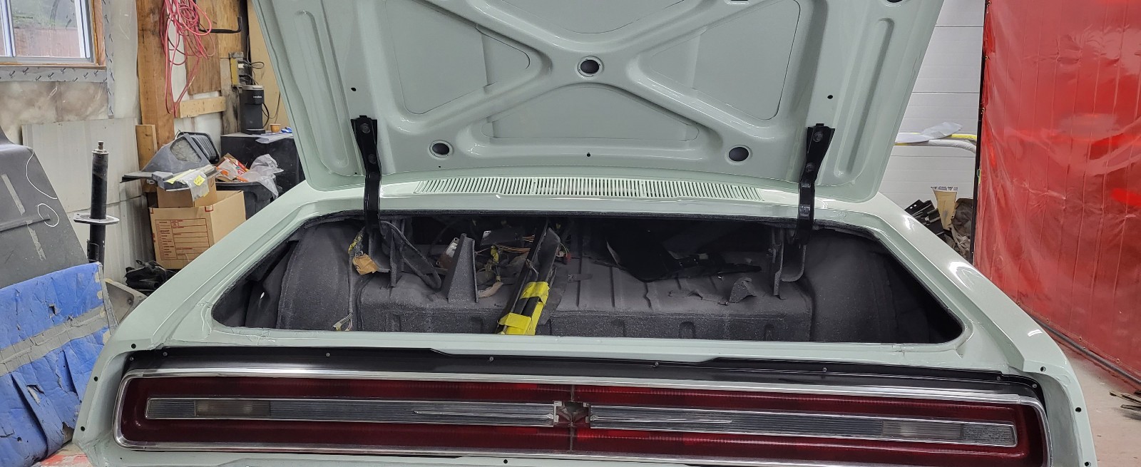 Ford-Thunderbird-1968-Sedan-6