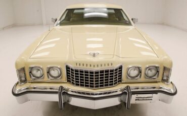 Ford-Thunderbird-1976-Cream-Cream-11