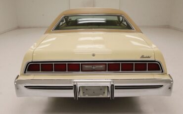 Ford-Thunderbird-1976-Cream-Cream-12