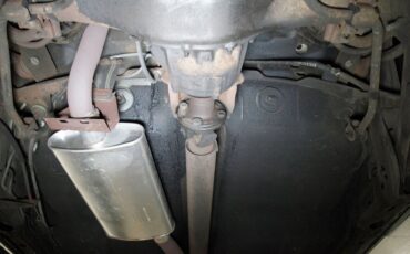 Ford-Thunderbird-1976-Cream-Cream-15