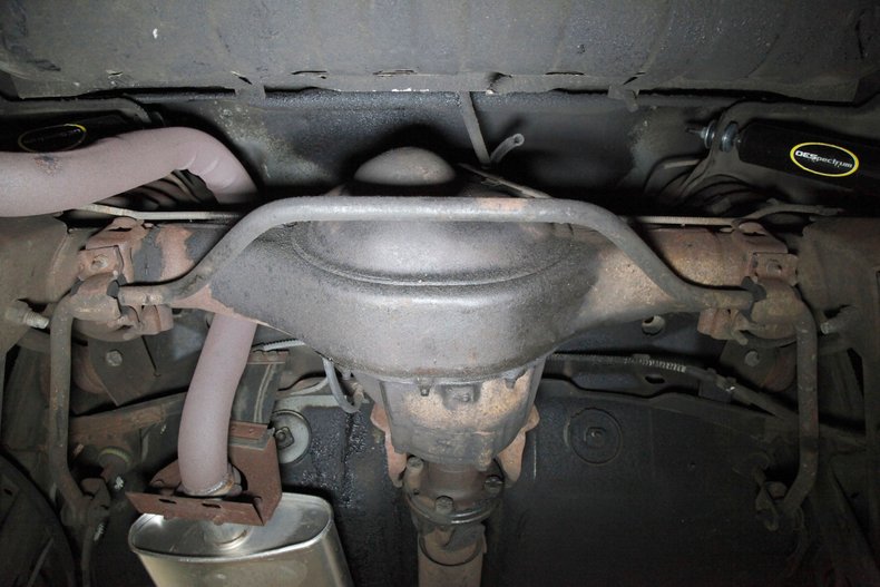 Ford-Thunderbird-1976-Cream-Cream-17