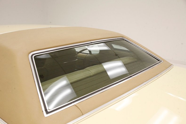 Ford-Thunderbird-1976-Cream-Cream-2