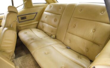 Ford-Thunderbird-1976-Cream-Cream-41