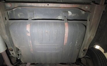 Ford-Thunderbird-1976-Cream-Cream-47