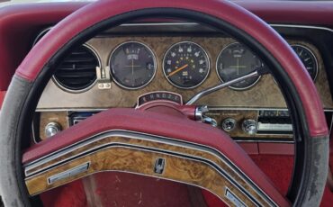 Ford-Thunderbird-1977-White-Lipstick-Red-12