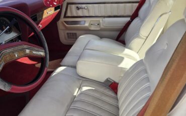 Ford-Thunderbird-1977-White-Lipstick-Red-8