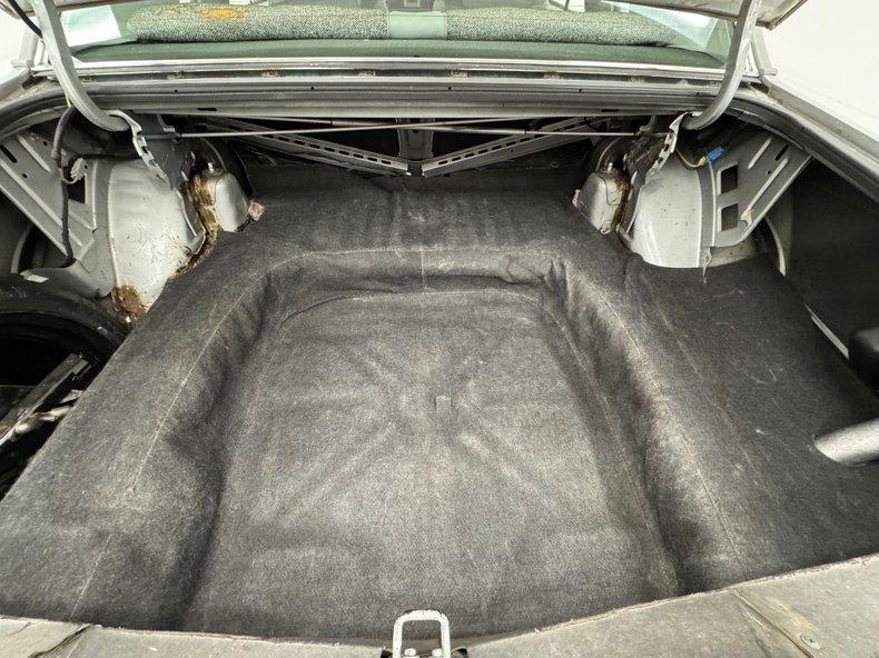 Ford-Thunderbird-1980-Silver-Gray-32