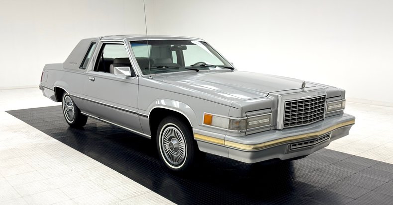 Ford-Thunderbird-1980-Silver-Gray-4