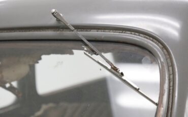 Ford-Tudor-1937-Gray-Tan-13