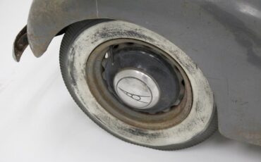 Ford-Tudor-1937-Gray-Tan-15