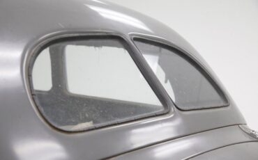 Ford-Tudor-1937-Gray-Tan-17