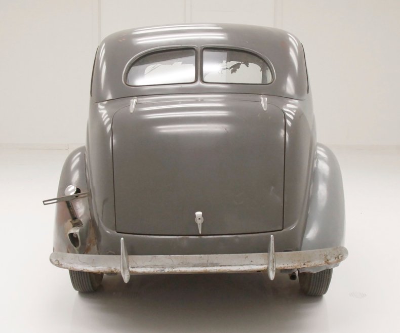 Ford-Tudor-1937-Gray-Tan-2