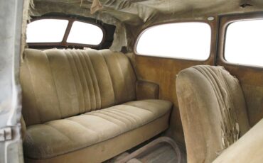 Ford-Tudor-1937-Gray-Tan-21