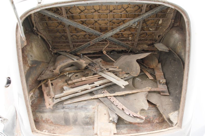 Ford-Tudor-1937-Gray-Tan-26