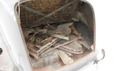 Ford-Tudor-1937-Gray-Tan-27