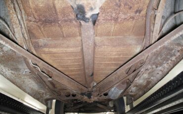 Ford-Tudor-1937-Gray-Tan-33