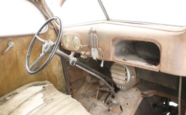 Ford-Tudor-1937-Gray-Tan-42