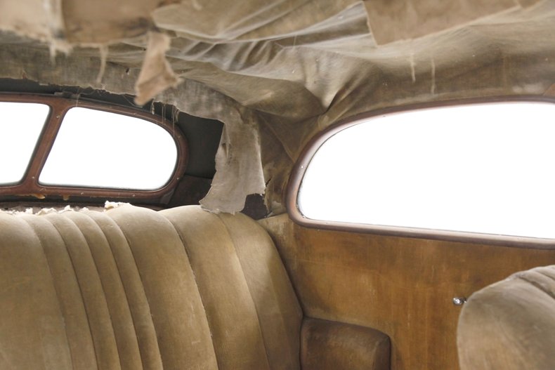 Ford-Tudor-1937-Gray-Tan-47