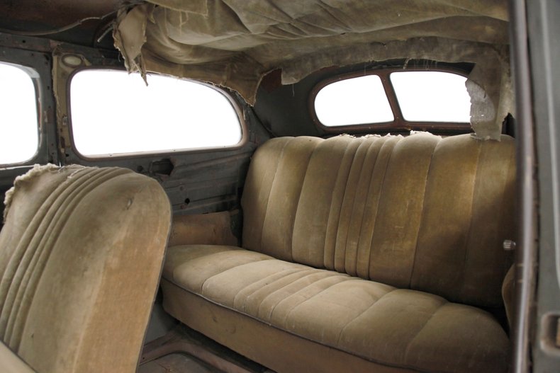 Ford-Tudor-1937-Gray-Tan-48