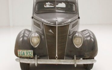 Ford-Tudor-1937-Gray-Tan-5