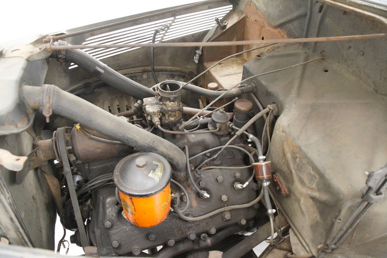 Ford-Tudor-1937-Gray-Tan-7