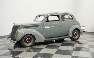 Ford-Tudor-1937-Gull-Gray-Tan-11