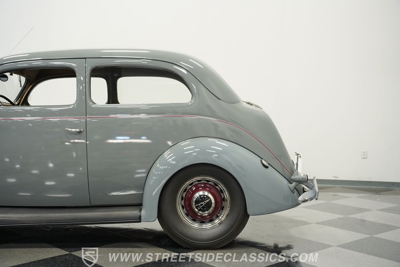 Ford-Tudor-1937-Gull-Gray-Tan-27
