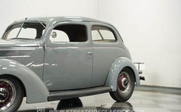 Ford-Tudor-1937-Gull-Gray-Tan-4