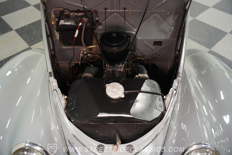 Ford-Tudor-1937-Gull-Gray-Tan-8