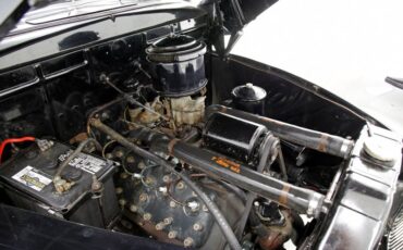 Ford-Tudor-1941-Black-Tan-15