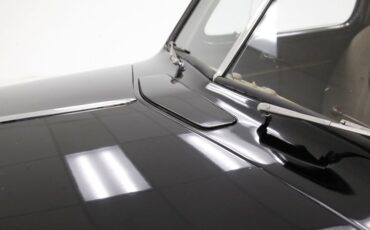 Ford-Tudor-1941-Black-Tan-20