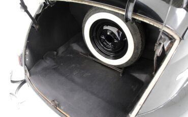 Ford-Tudor-1941-Black-Tan-31