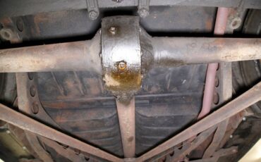 Ford-Tudor-1941-Black-Tan-44