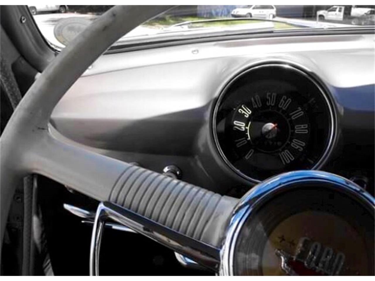 Ford-Tudor-1949-Black-Gray-14