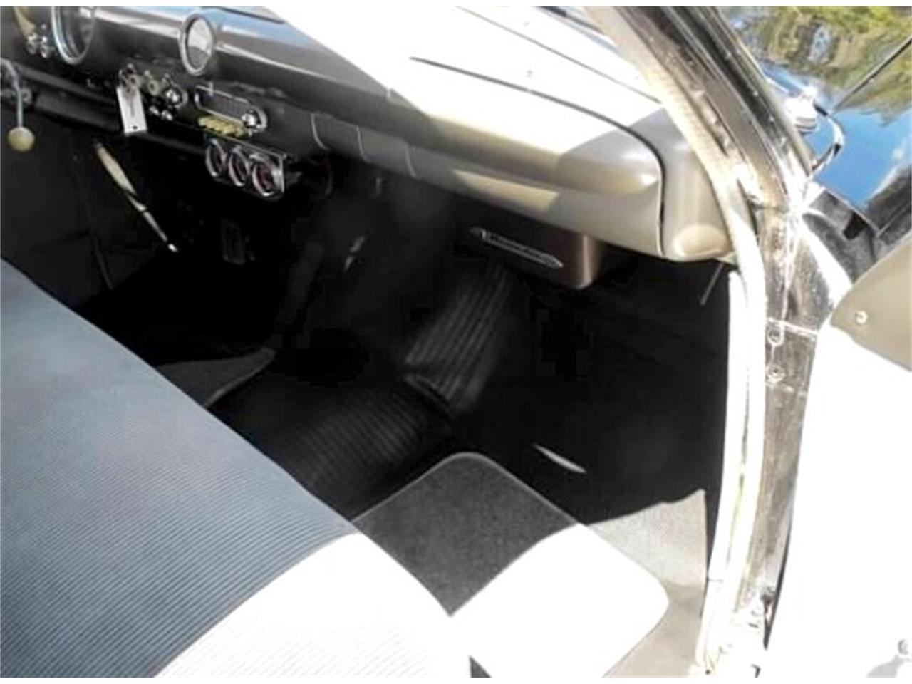 Ford-Tudor-1949-Black-Gray-15