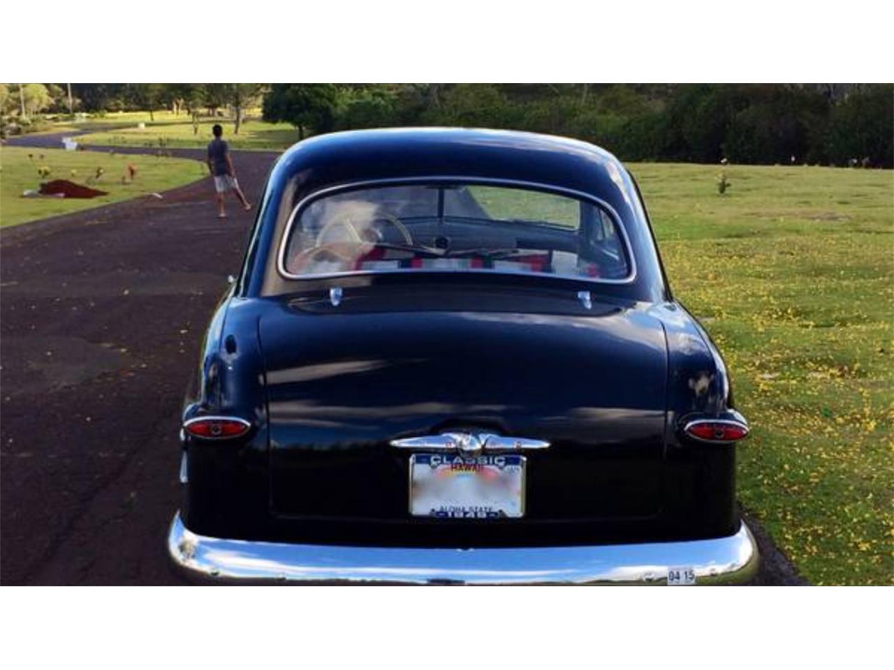 Ford-Tudor-1949-Black-Gray-9