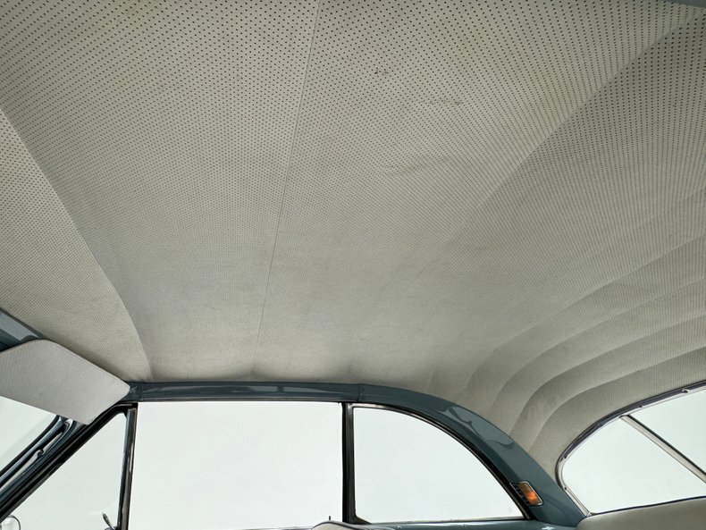 Ford-Victoria-1951-Light-Blue-Blue-11