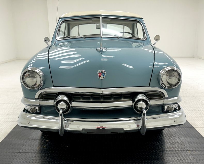 Ford-Victoria-1951-Light-Blue-Blue-19