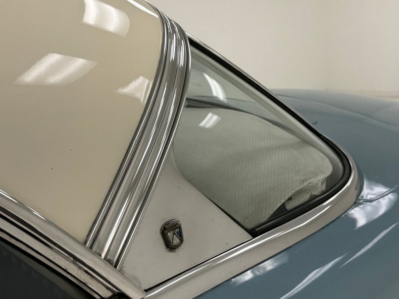 Ford-Victoria-1951-Light-Blue-Blue-26