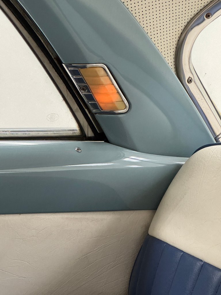 Ford-Victoria-1951-Light-Blue-Blue-37