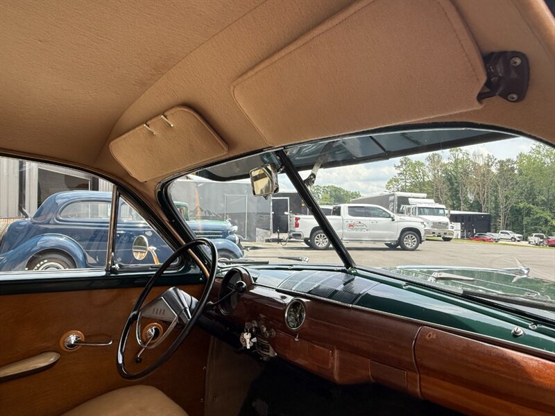 Ford-Woody-1951-Black-Black-21