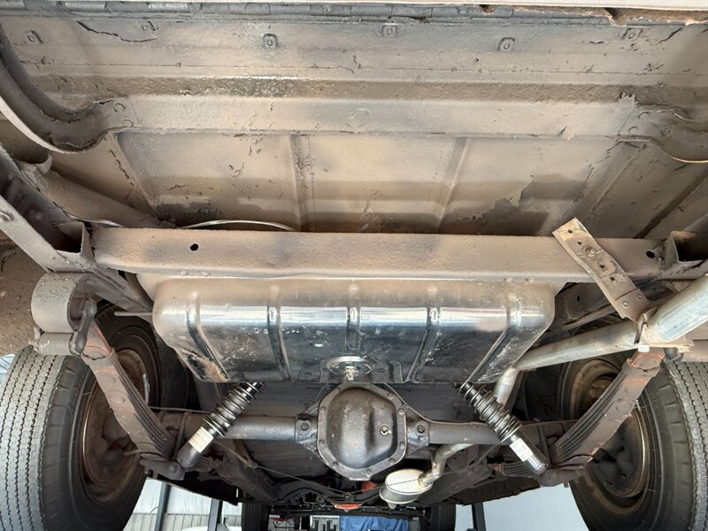 Ford-Woody-1951-Black-Black-31